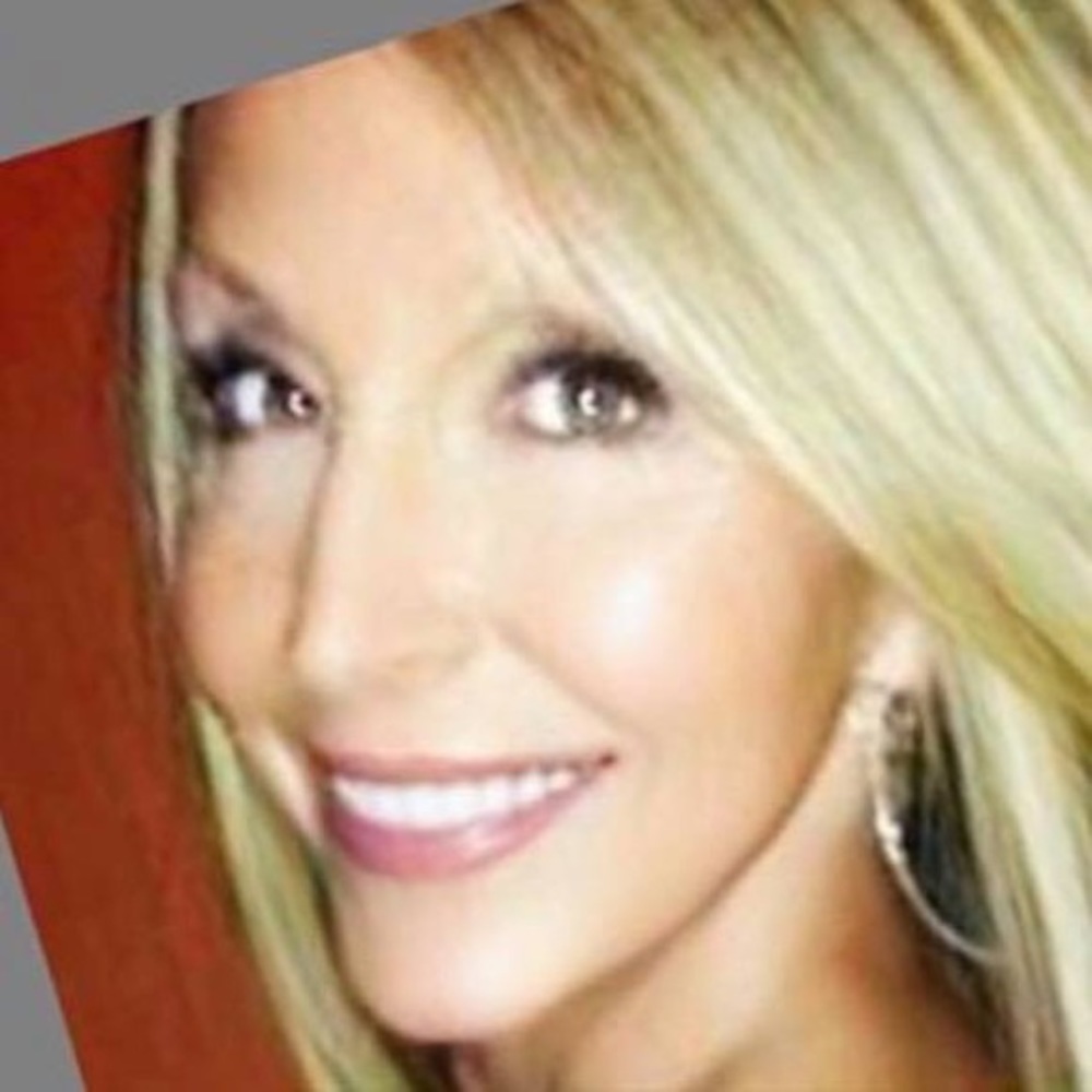 Meet your Posher, Lena